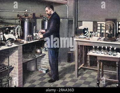 PIERRE-PAUL-EMILE ROUX Franzose Medical, bekannt für seine Diphtherie-Arbeit, in seinem Labor. Datum: 1853 - 1933 Stockfoto