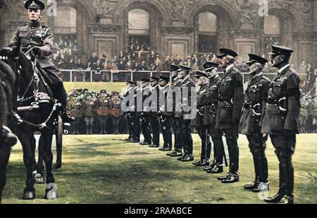 Die zwölf Kriegsführer als Bleichträger beim Gedenkgottesdienst in Cenotaph (genannt Waffenstillstand vor dem Zweiten Weltkrieg) am 11. November 1920, l bis r: Sir Hedworth Meux, Earl Beatty, Sir Henry Jackson, General Gatliff (Royal Marines), Sir Charles Madden, Air-Marshal Sir Hugh Trenchard, Lord Methuen, Lord French, Earl Haig, Sir Henry Wilson, Lord Horne und Lord Byng - Männer von höchster Auszeichnung in den vier Diensten. Datum: 11. November 1920 Stockfoto