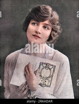 Lily Elsie (1886 - 1962) beliebte Theaterdarstellerin und Sängerin, ein Star von „die lustige Witwe“. Lily Elsie, geboren in Yorkshire, wurde zur beliebtesten Schauspielerin auf der Londoner Bühne und erschien im Daly's Theatre. Sie ist hier zu der Zeit abgebildet, als sie die Rolle von Pamela Durham im Stück „Pamela“ im Palace Theatre 1918 spielte. Datum: 1918 Stockfoto