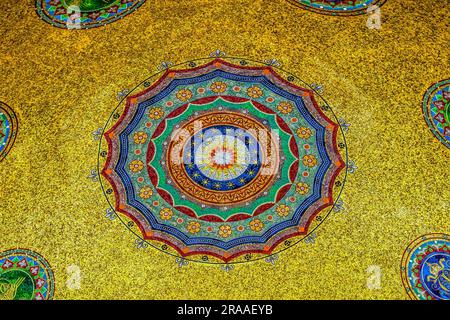 Goldenes Mosaik farbenfrohes Kaiser Wilhelm Deutsches Oktaganol-Springbrunnen-Pavillon Hippodrom von Konstantinopel Istanbul Türkei. 1900 erbaut, um vi zu markieren Stockfoto