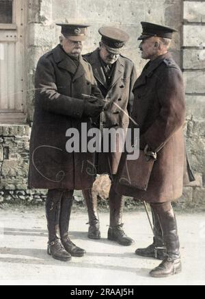 Drei Kommandanten der britischen Armee an der Westfront in Frankreich im Ersten Weltkrieg. Es sind General Sir Herbert Plumer (Spitzname Old Plum), General Sir Edmund Allenby und General Sir Henry Horne. Datum: Ca. 1916 Stockfoto