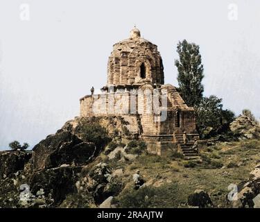 Der antike Tempel von Jyeshteswara-Shankaracharya auf dem Takht-i-Suliman-Hügel, in der Nähe von Srinagar, Kaschmir, Indien. Datum: Ca. 1890er Stockfoto