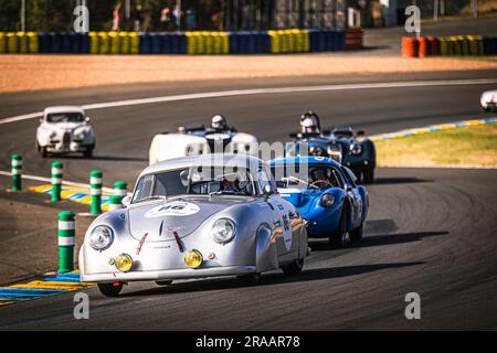 Le Mans, Frankreich. 02. Juli 2023. Aktion während des Le Mans Classic 2023 vom 1. Bis 3. Juli 2023 auf dem Circuit des 24 Heures du Mans in Le Mans, Frankreich - Foto Damien Saulnier/DPPI Credit: DPPI Media/Alamy Live News Stockfoto