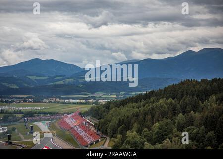 Spielberg, Österreich. 02. Juli 2023. Atmosphäre des Stromkreises. 02.07.2023. Formel-1-Weltmeisterschaft, Rd 10, Österreichischer Grand Prix, Spielberg, Österreich, Wettkampftag. Das Foto sollte wie folgt lauten: XPB/Press Association Images. Kredit: XPB Images Ltd/Alamy Live News Stockfoto