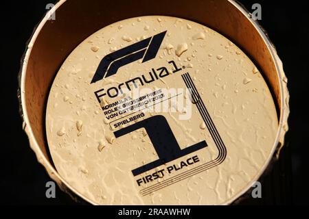 Spielberg, Österreich. 02. Juli 2023. Siegertrophäe. 02.07.2023. Formel-1-Weltmeisterschaft, Rd 10, Österreichischer Grand Prix, Spielberg, Österreich, Wettkampftag. Das Foto sollte wie folgt lauten: XPB/Press Association Images. Kredit: XPB Images Ltd/Alamy Live News Stockfoto