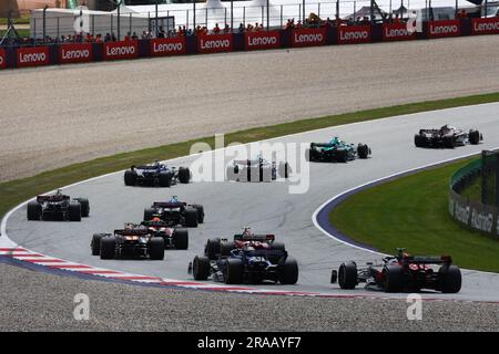 Valtteri Bottas (FIN) Alfa Romeo F1 Team C43 zu Beginn des Rennens. Formel-1-Weltmeisterschaft, Rd 10, Österreichischer Grand Prix, Sonntag, 2. Juli 2023. Spielberg, Österreich. Stockfoto