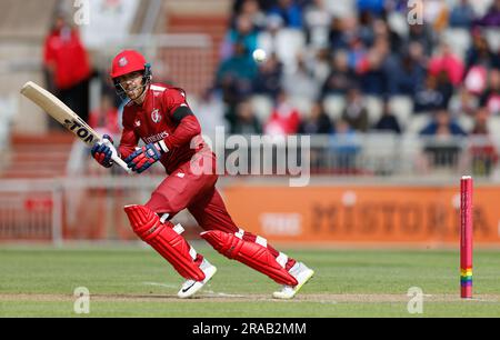 2. Juli 2023; Old Trafford Cricket Ground, Manchester, England: Vitality Blast T20 League Cricket, Lancashire Lightning versus Northamptonshire Steelbacks; Phil Salt aus Lancashire Stockfoto