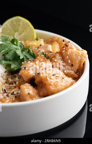 Gebratene Garnelen mit Knoblauch und Garnelen pasten mit Reis Stockfoto