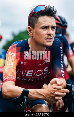 San Sebastian, Spanien. 02. Juli 2023. Foto von Alex Whitehead/SWpix.com - 02/07/2023 - Radfahren - 2023 Tour de France - Etappe 2: Vitoria-Gasteiz nach San Sebastian (208,9km) - Tom Pidcock von INEOS Grenadiers. Kredit: SWpix/Alamy Live News Stockfoto