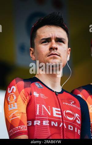 San Sebastian, Spanien. 02. Juli 2023. Foto von Alex Whitehead/SWpix.com - 02/07/2023 - Radfahren - 2023 Tour de France - Etappe 2: Vitoria-Gasteiz nach San Sebastian (208,9km) - Tom Pidcock von INEOS Grenadiers. Kredit: SWpix/Alamy Live News Stockfoto