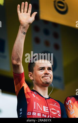 San Sebastian, Spanien. 02. Juli 2023. Foto von Alex Whitehead/SWpix.com - 02/07/2023 - Radfahren - 2023 Tour de France - Etappe 2: Vitoria-Gasteiz nach San Sebastian (208,9km) - Tom Pidcock von INEOS Grenadiers. Kredit: SWpix/Alamy Live News Stockfoto