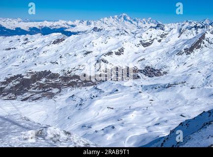 Luftaufnahme von Cime Caron auf das Skigebiet Val Thorens, Three Valley, Frankreich. Stockfoto