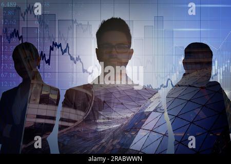 Mehrfachbelichtung mit Silhouetten von Geschäftsleuten, Diagrammen, Daten und Gebäuden Stockfoto