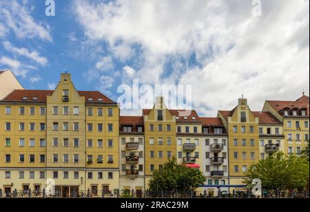 Berlin, Deutschland. Nikolai-Viertel von der Spree aus gesehen Stockfoto