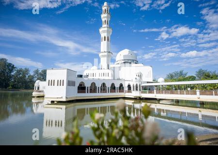 Tengku Tengah Zaharah Moschee in Kuala Ibai Terengganu, Malaysia Stockfoto