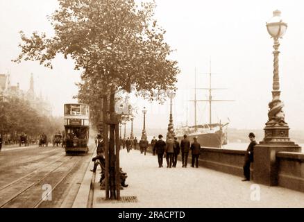 Straßenbahn, The Embankment, London, Anfang 1900er Stockfoto