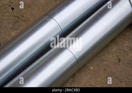 Abflussrohre für das Dach Stockfoto