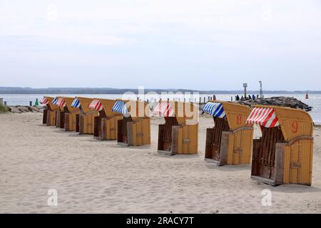 Mai 05 2023 - Wismar, Mecklenburg-Vorpommern in Deutschland: Der Strand von Timmendorf auf der ostseeinsel Poel Stockfoto