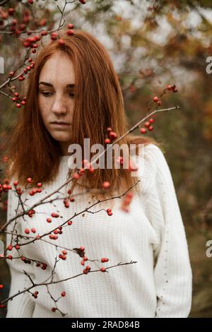 Close-up Portrait von jugendlichen Mädchen mit roten Kopf Stockfoto