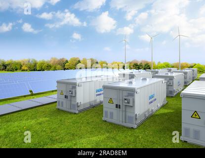 3D Menge der Energiespeichersysteme oder Batteriecontainereinheiten mit Solar- und Turbinenbetrieb Stockfoto
