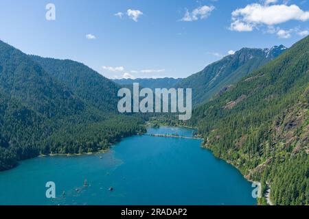 Lake Cushman und die Olympic Mountains im Juni 2023 Stockfoto