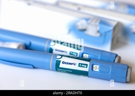 Ozempic Insulininjektions-Pen oder Insulinpatronen-Pen für Diabetiker. Medizinische Geräte für Diabetesvorsteher. Stockfoto