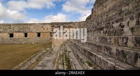Nonnen Quadrangle, Uxmal, Yucatan, Mexiko, Cuadrangulo de las Monjas Stockfoto