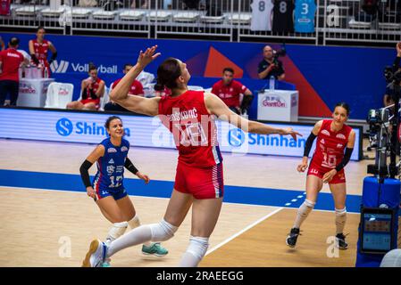 Volleyballnationalmannschaft Serbiens beim Volleyball Nations League-Spiel gegen Bulgarien am 2. Juli 2023 in Suwon, Südkorea Stockfoto