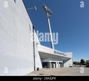 Koper, Slowenien. 2. Juli 2023. Außenansicht des Bonifika-Stadions im Stadtzentrum Stockfoto