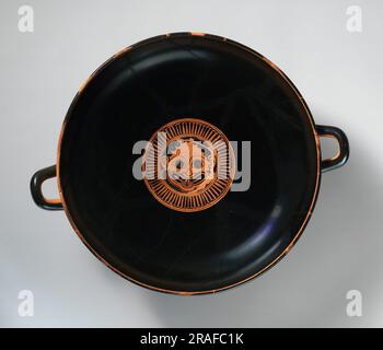 Terracotta Kylix - Eye Cup (Trinkbecher) 530 v. Chr. von der antiken griechischen Töpferei Stockfoto