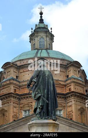 Vicoforte, Piedmont, Italien - 06-10-2023- das Heiligtum von Vicoforte (auch bekannt als Santuario Regina Montis Regalis) Stockfoto