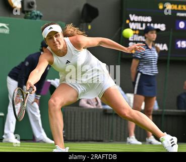 London, Gbr. 03. Juli 2023. London Wimbledon Championships Day 1 03//07/2023 Elina Svitolina (UKR) gewinnt die erste Runde des Spiels gegen Venus Williams (USA) Guthaben: Roger Parker/Alamy Live News Stockfoto