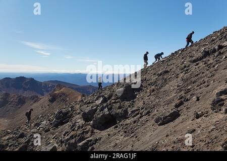 Steiler Aufstieg auf den Vulkan Mount Ngauruhoe Stockfoto