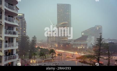 Gold Coast, Queensland, Australien - regnerisches Wetter in Broadbeach Stockfoto