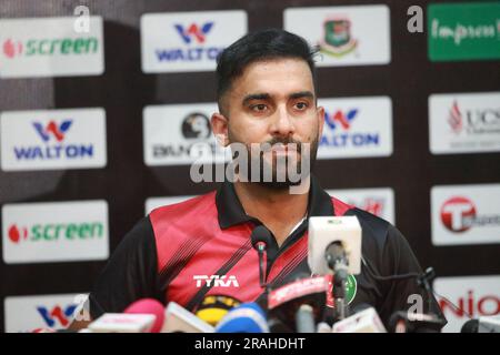 Afghanistan One Day International (ODI)-Spielkapitän Hashmatullah Shahidi nimmt an der Pressekonferenz vor dem Spiel im Zahur Ahmed Chowdhury Stadium (ZA) Teil Stockfoto