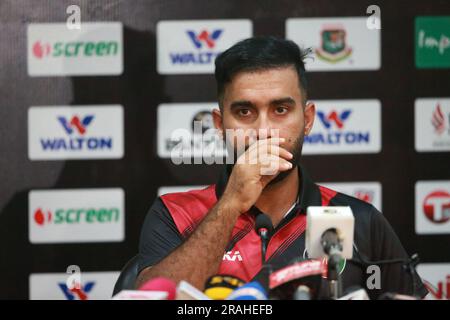 Afghanistan One Day International (ODI)-Spielkapitän Hashmatullah Shahidi nimmt an der Pressekonferenz vor dem Spiel im Zahur Ahmed Chowdhury Stadium (ZA) Teil Stockfoto