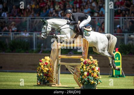 Rupert Winkelmann nimmt am 1. Juli 2023 am Rolex Pan American Grand Prix in Spruce Meadows in Calgary, Kanada, Teil. Stockfoto