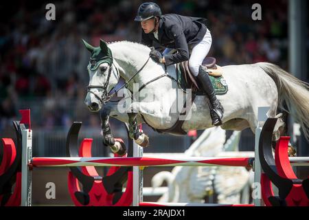 Rupert Winkelmann nimmt am 1. Juli 2023 am Rolex Pan American Grand Prix in Spruce Meadows in Calgary, Kanada, Teil. Stockfoto