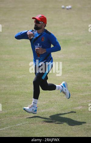 Afghanistan Star Cricketer Rashid Khan während der Übungssitzung im Zahur Ahmed Chowdhury Stadium (ZACS) vor dem One Day International (ODI) Stockfoto