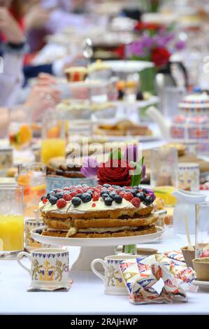 Krönung Big Lunch, ausgerichtet von Rishi Sunak und seiner Frau Akshata Murty in Downing Street, London, Großbritannien. 7. Mai 2023 Stockfoto