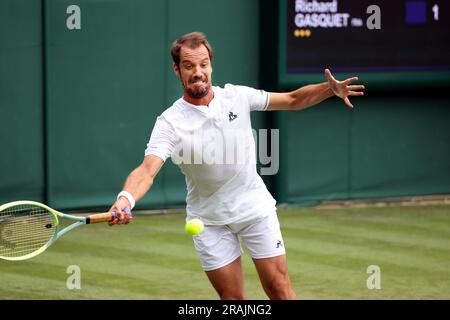 Wimbledon. Richard Gasquet aus Frankreich. 03. Juli 2023. In Aktion während der ersten Runde gegen Corentin Moutet während des Eröffnungstags in Wimbledon. Kredit: Adam Stoltman/Alamy Live News Stockfoto