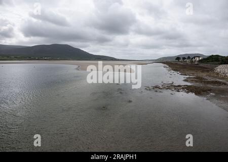 Bild von der Achill-Drehbrücke in der Grafschaft Mayo, Irland. Stockfoto