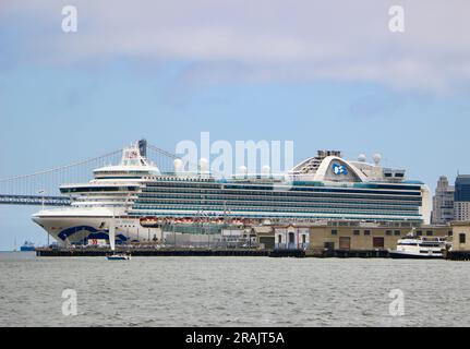 Das Kreuzfahrtschiff Ruby Princess legte in San Francisco an, Kalifornien, USA Stockfoto