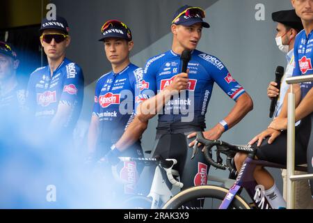 Bilbao, Spanien - 1. Juli 2023: Der Radfahrer MATHIEU VAN DER POEL aus DEM ALPECIN-DECEUNINCK-Team bei der Vorstellung der Tour de France in der Tanne Stockfoto
