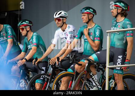 Bilbao, Spanien - 1. Juli 2023: Vorstellung des Teams BORA - HANSGROHE in der ersten Phase der Tour um 2023 Uhr mit Abfahrt und Ankunft in Bilbao Stockfoto