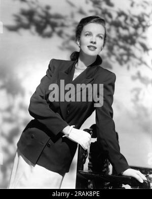 HELENA CARTER Portrait Publicity für INTRIGUE 1947 Regisseur EDWIN L. MARIN Star Films Inc / United Artists Stockfoto