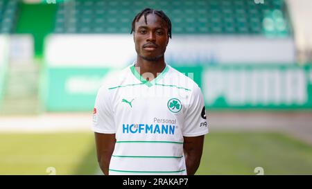 04. Juli 2023, Bayern, Fürth: Dickson Abiama (SpVgg Greuther Fürth, 11) 04.07.2023, Fürth, Sportpark Ronhof, Thomas Sommer Foto: Heiko Becker/dpa Stockfoto