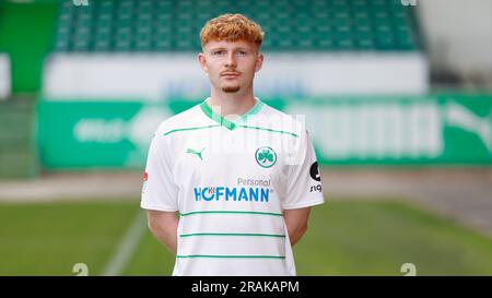 04. Juli 2023, Bayern, Fürth: Robert Wagner (SpVgg Greuther Fürth, 22) 04.07.2023, Fürth, Sportpark Ronhof, Thomas Sommer Foto: Heiko Becker/dpa Stockfoto