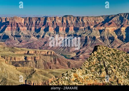 Freya Castle, Colorado River in Granite Gorge, Südrand, Blick vom Cape Royal Point am Nordrand, Grand Canyon National Park, Arizona, USA Stockfoto