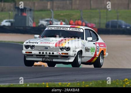 Mark Thomas, Ford Capri 3 Liter S, HRDC „Gerry Marshall“ Trophy Series, über 30 Autos auf dem Spielfeld für ein 45-minütiges zwei-Fahrer-Rennen mit Pre Stockfoto